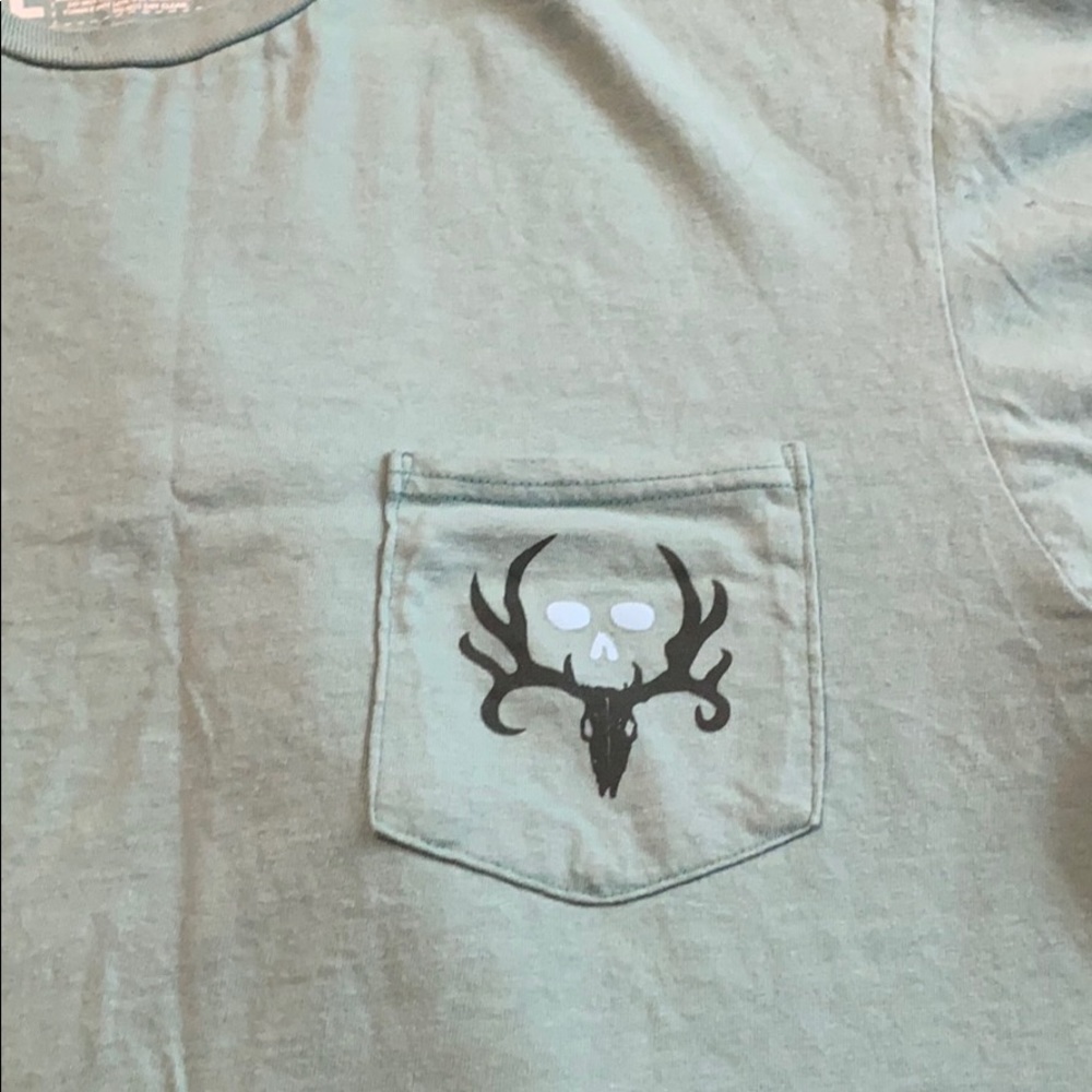 Tee - Picture 4 of 4
